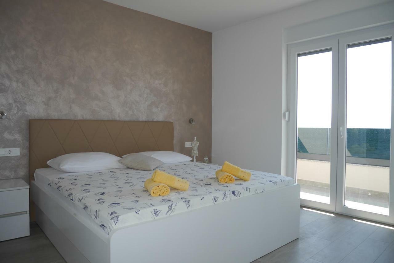 Luxury Apartments Beach Jesenice  Eksteriør bilde